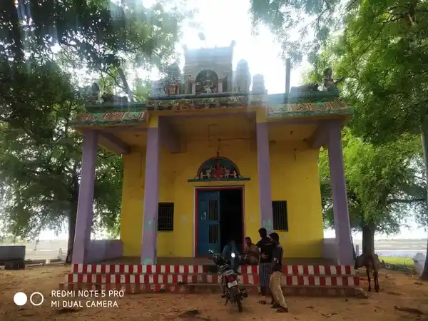 Arulmigu Pathra Kaliamman Temple, Perungulam - 628752 அருள்மிகு பத்திர காளியம்மன் திருக்கோயில், Perungulam - 628752, Thoothukudi - Ancient Temple Architecture and History Image 4