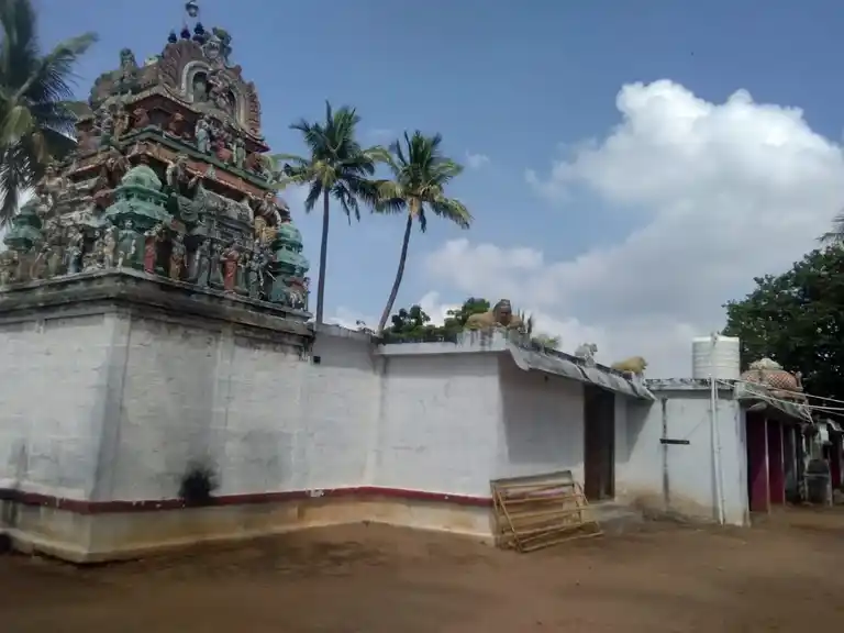 Arulmigu Pathrakaliyamman Temple, V.Periapatty - 621302 Arulmigu Pathrakaliyamman Temple, V.Periapatty - 621302, Thiruchirappalli - Ancient Temple Architecture and History Image 3