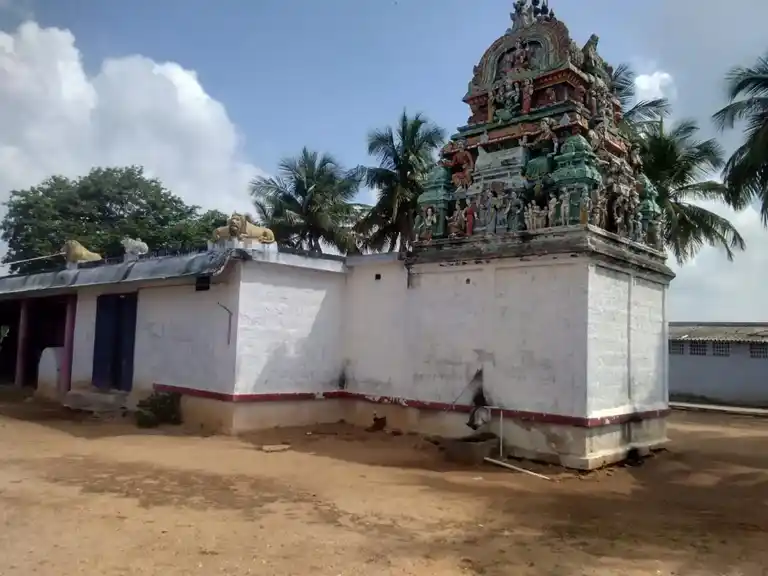 Arulmigu Pathrakaliyamman Temple, V.Periapatty - 621302 Arulmigu Pathrakaliyamman Temple, V.Periapatty - 621302, Thiruchirappalli - Ancient Temple Architecture and History Image 5