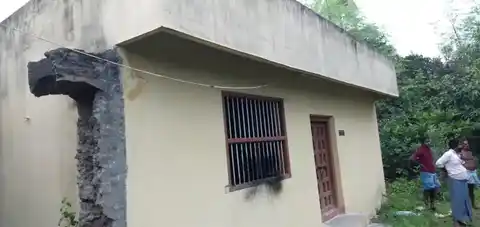 Arulmigu Paththarakaliyamman Temple, Moolalvancheri - 612804 அருள்மிகு பத்ரகாளியம்மன் திருக்கோயில், Moolalvancheri - 612804, Thiruvarur - Ancient Temple Architecture and History Image 2