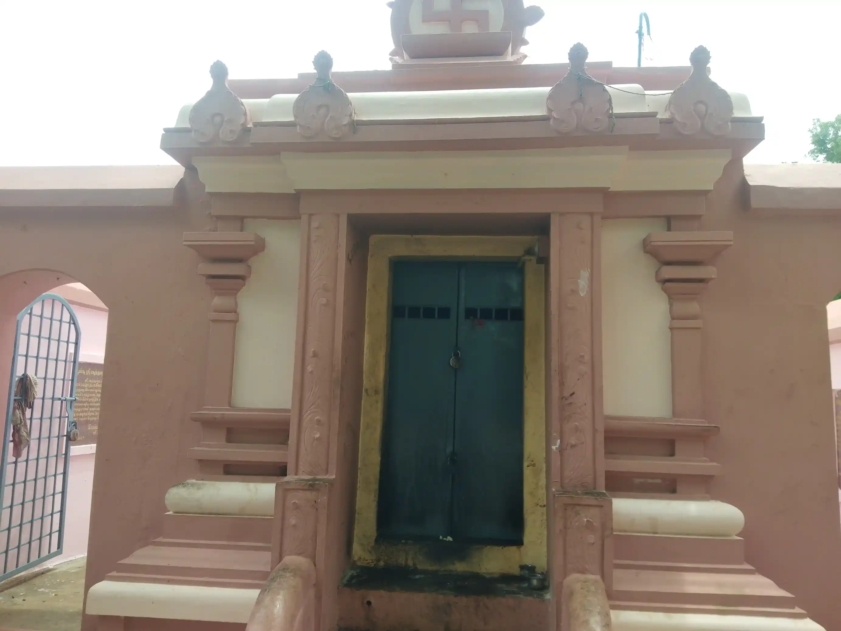 Arulmigu Patithuraivinayagar Temple, Poondi - 613502 அருள்மிகு படித்துறை விநாயகர் திருக்கோயில், Poondi - 613502, Thanjavur - Ancient Temple Architecture and History Image 9