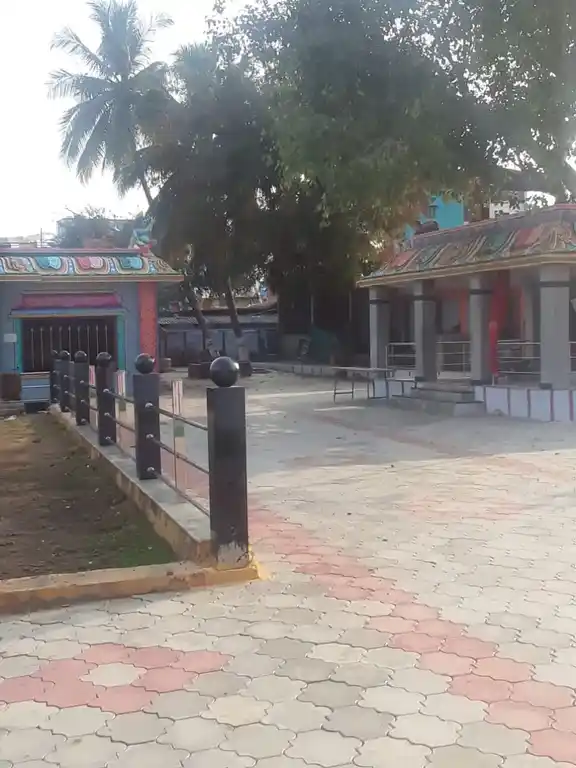 Arulmigu Patrakaliamman, Mariamman Temple, Varathampalayam, Sathyamangalam - 638401 Temple