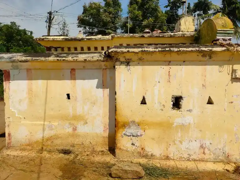 Arulmigu Pattabiramar Temple, Chatthiram - 605755 அருள்மிகு பட்டாபிராமர் திருக்கோயில், Chatthiram - 605755, Viluppuram - Ancient Temple Architecture and History Image 2