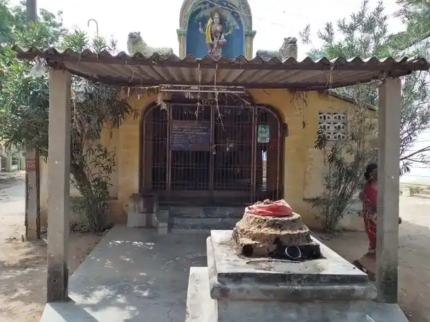 Arulmigu Pattai Vettimariamman Temple, Thattumal - 612303 Arulmigu Pattai Vettimariamman Temple, Thattumal - 612303, Thanjavur - Ancient Temple Architecture and History Image 4