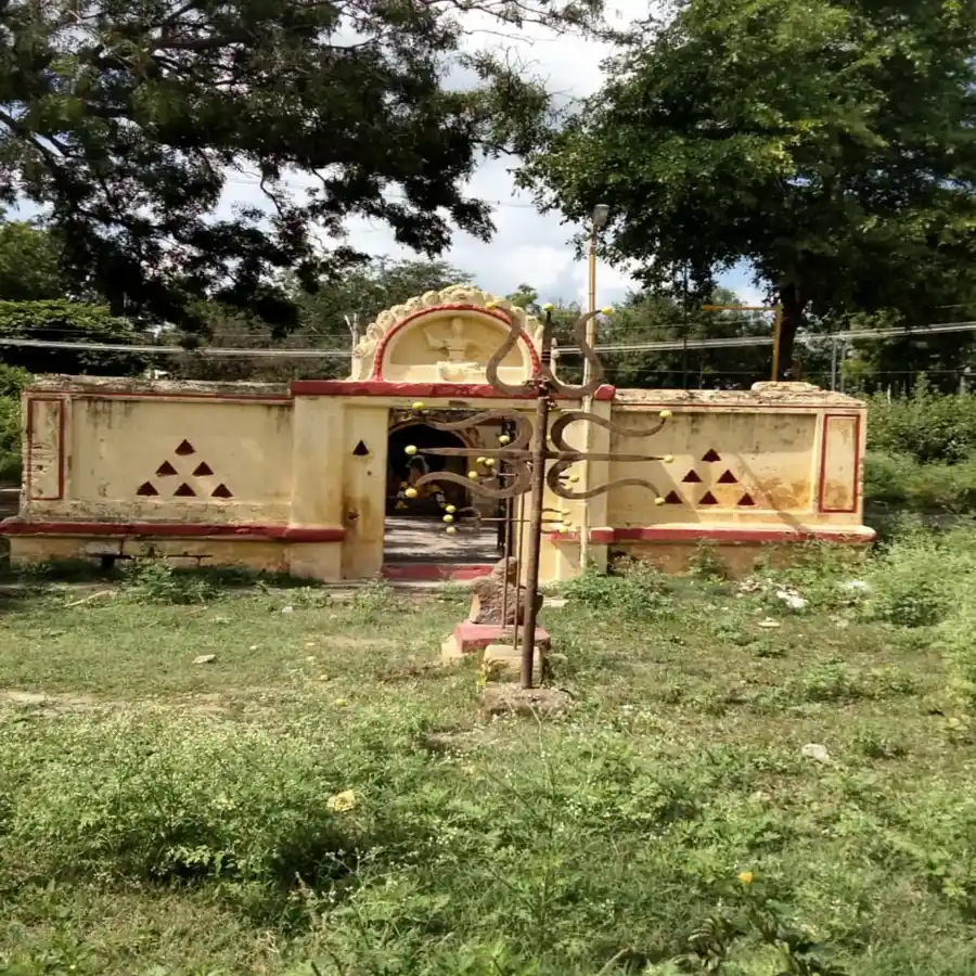 Arulmigu Pattalamman Temple, Chinna Thamal Seruvu - 635810 அருள்மிகு பட்டாளம்மன் திருக்கோயில், சின்னதாமல்செருவு - 635810, Vellore - Ancient Temple Architecture and History Image 2