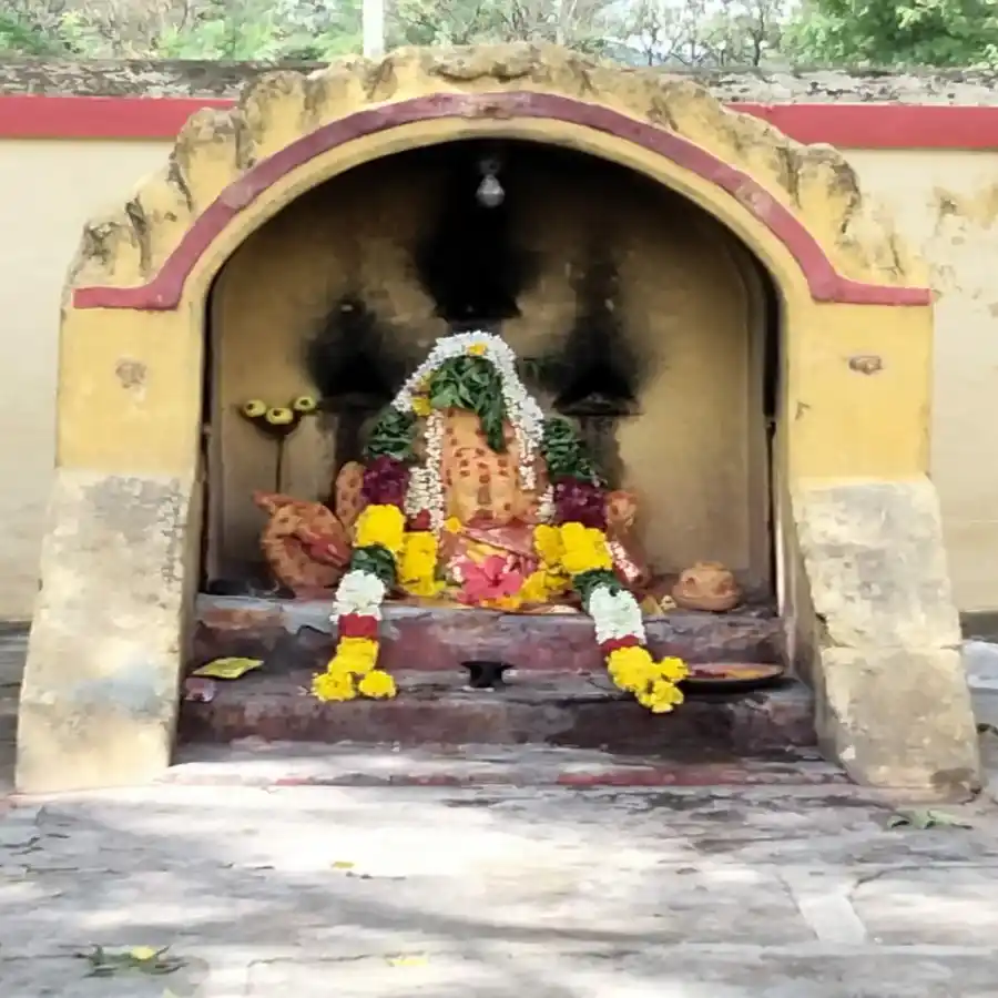 Arulmigu Pattalamman Temple, Chinna Thamal Seruvu - 635810 அருள்மிகு பட்டாளம்மன் திருக்கோயில், சின்னதாமல்செருவு - 635810, Vellore - Ancient Temple Architecture and History Image 4