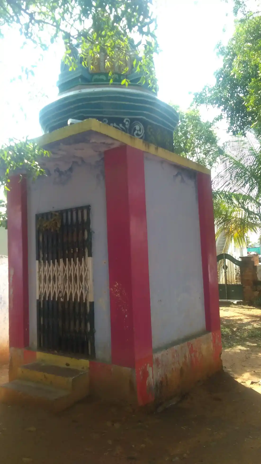 Arulmigu Pattalamman Temple, G. Usilampatty - 625517 பட்டானம்மன் திருக்கோயில், G. Usilampatty - 625517, Theni - Ancient Temple Architecture and History Image 2