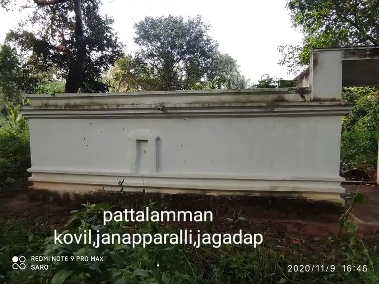 Arulmigu Pattalamman Temple, Janapparahalli, Piyur - 635112 அருள்மிகு பட்டாளம்மன் திருக்கோயில், ஜனப்பரஹள்ளி, ஜெகதாப் - 635112, Krishnagiri - Ancient Temple Architecture and History Image 3