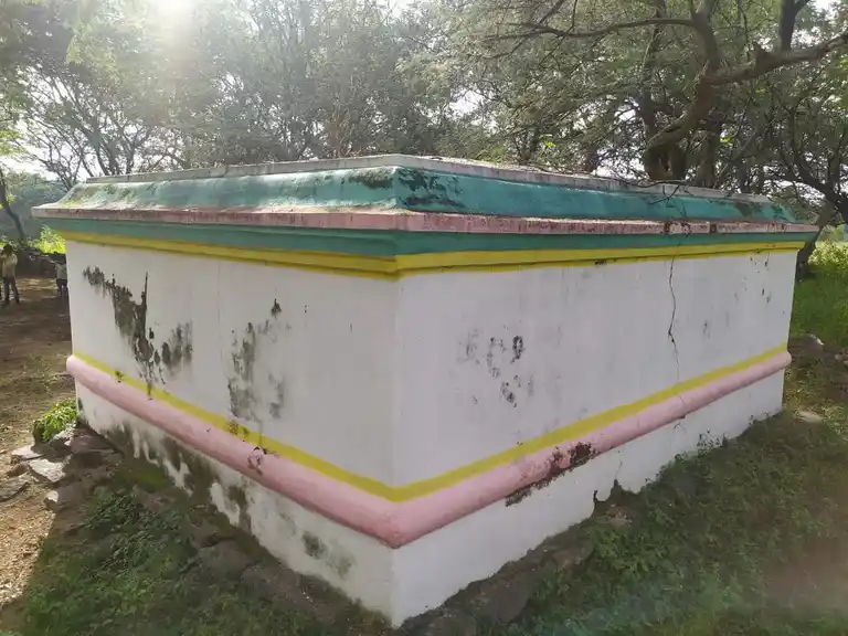 Arulmigu Pattalamman Temple, Kathiripuram - 635112 அருள்மிகு பட்டாளம்மன் திருக்கோயில், கதிரிபுரம் - 635112, Krishnagiri - Ancient Temple Architecture and History Image 4