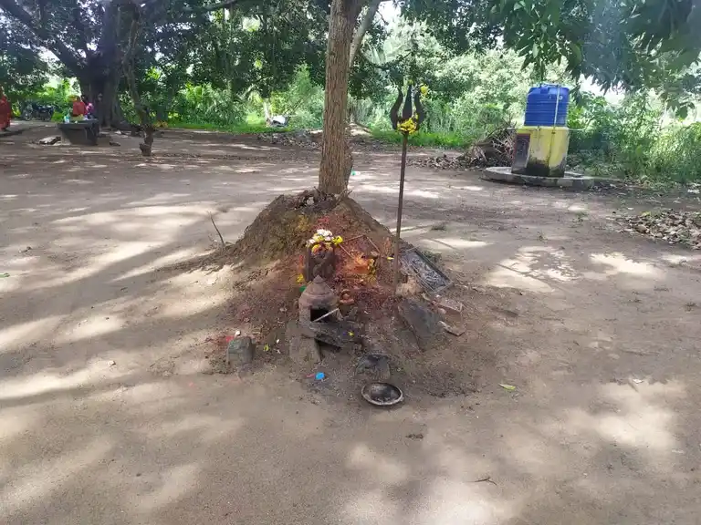 Arulmigu Pattalamman Temple, Kottumaranahalli - 635205 அருள்மிகு பட்டாளம்மன் திருக்கோயில், Kottumaranahalli - 635205, Dharmapuri - Ancient Temple Architecture and History Image 3