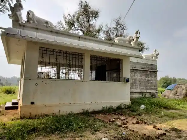 Arulmigu Pattalamman Temple, Mallikkal Viramalai - 635206 அருள்மிகு பட்டாளம்மன் திருக்கோயில், மல்லிகல் விரமலை - 635206, Krishnagiri - Ancient Temple Architecture and History Image 2