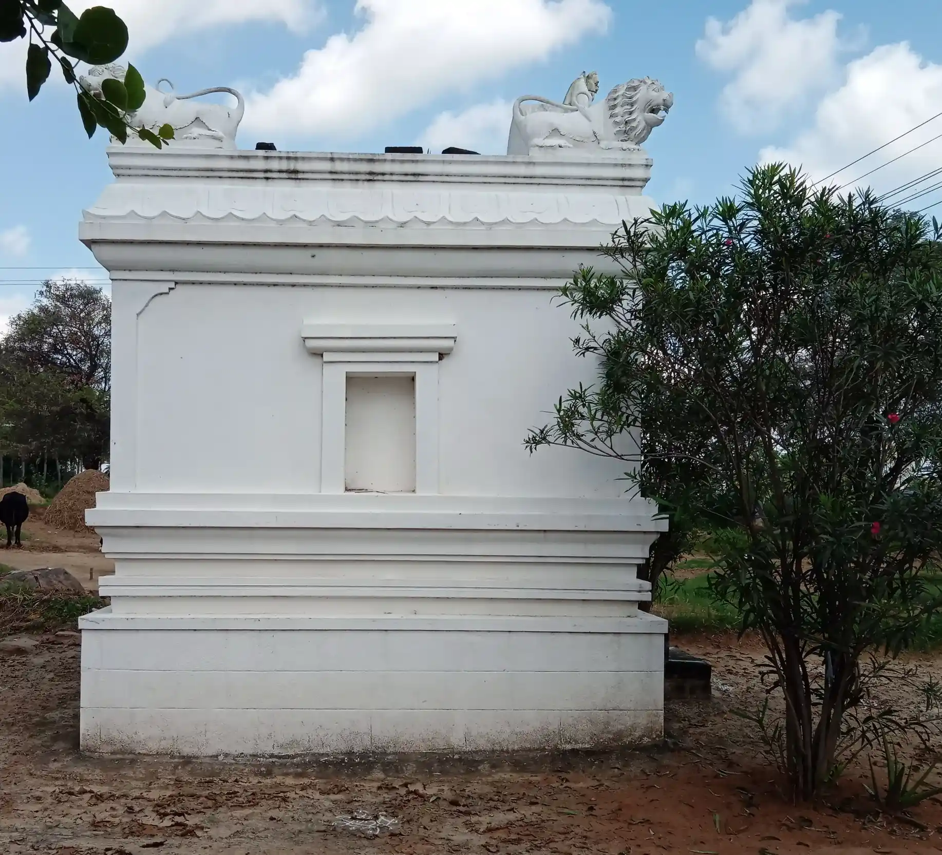 Arulmigu Pattalamman Temple, Melkottai - 635108 Temple