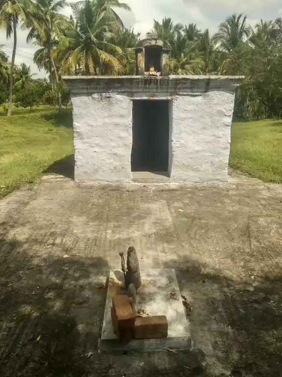 Arulmigu Pattalamman Temple, Moramadugu - 635122 அருள்மிகு பட்டாளம்மன் திருக்கோயில், மோரமடுகு - 635122, Krishnagiri - Ancient Temple Architecture and History Image 2