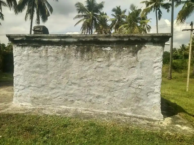 Arulmigu Pattalamman Temple, Moramadugu - 635122 அருள்மிகு பட்டாளம்மன் திருக்கோயில், மோரமடுகு - 635122, Krishnagiri - Ancient Temple Architecture and History Image 4