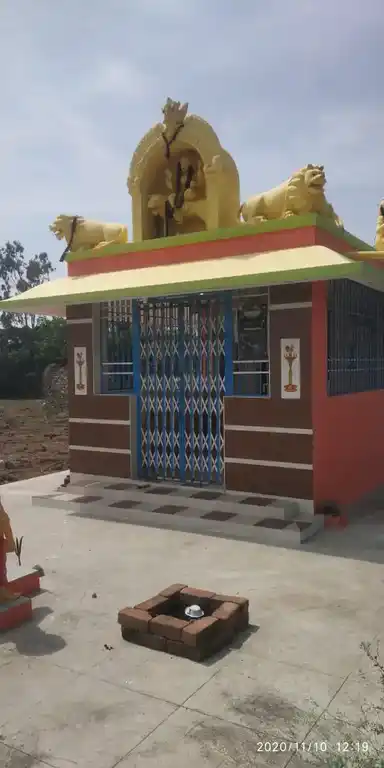 Arulmigu Pattalamman Temple, Near Paramveer Higher Secondary School, Adagapadi - 636803 அருள்மிகு பட்டாளம்மன் திருக்கோயில், Near Paramveer Higher Secondary School, Adagapadi - 636803, Dharmapuri - Ancient Temple Architecture and History Image 3