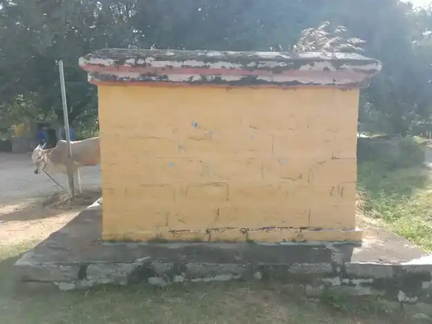 Arulmigu Pattalamman Temple, Near Thalavaipalli Pond, Billanakuppam - 635115 அருள்மிகு பட்டாளம்மன் திருக்கோயில், Near Thalavaipalli Pond, Billanakuppam - 635115, Krishnagiri - Ancient Temple Architecture and History Image 2