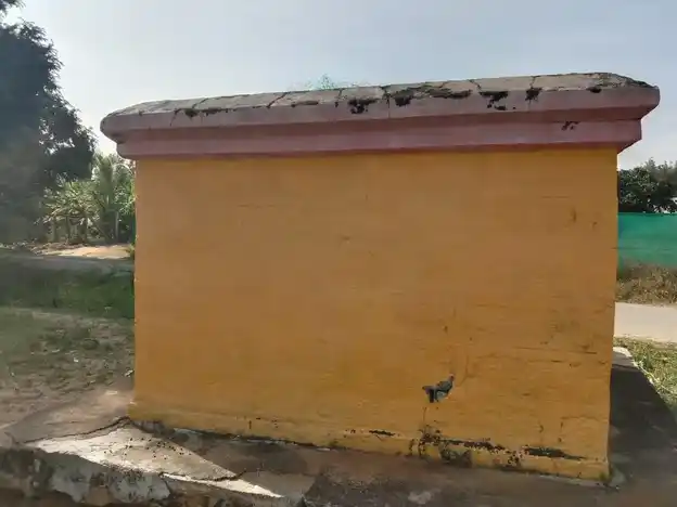 Arulmigu Pattalamman Temple, Near Thalavaipalli Pond, Billanakuppam - 635115 அருள்மிகு பட்டாளம்மன் திருக்கோயில், Near Thalavaipalli Pond, Billanakuppam - 635115, Krishnagiri - Ancient Temple Architecture and History Image 4