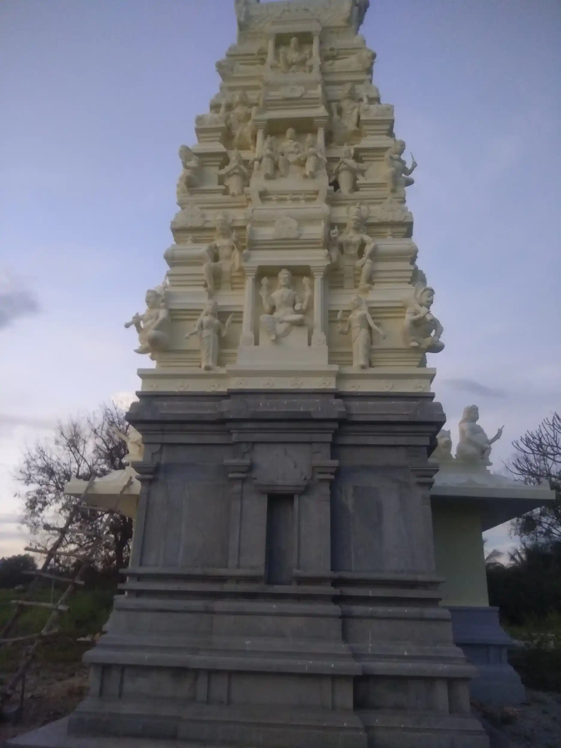 Arulmigu Pattalamman Temple, Pallanapalli - 635654 அருள்மிகு பட்டாளம்மன் திருக்கோயில், பல்லளப்பள்ளி - 635654, Thirupathur - Ancient Temple Architecture and History Image 5