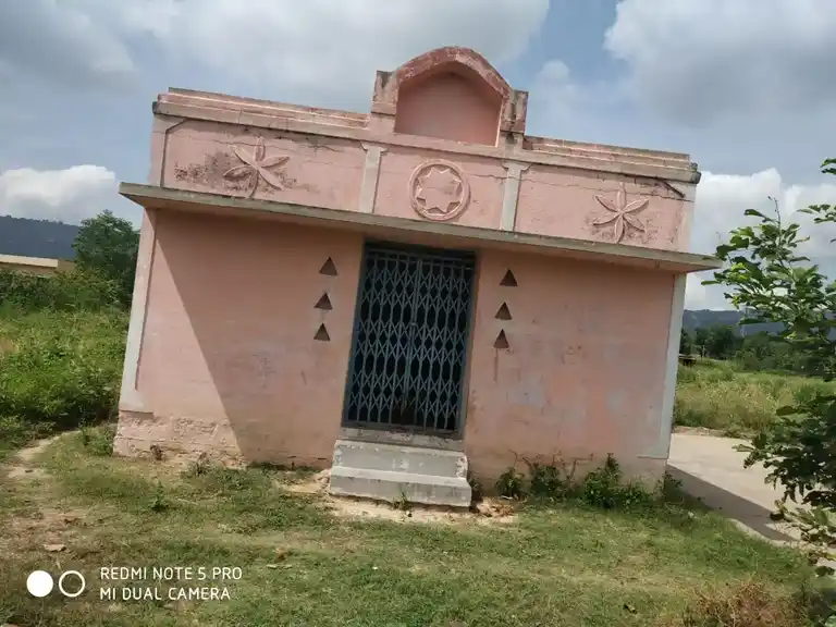 Arulmigu Pattalamman Temple, Panaikulam - 636809 Arulmigu Pattalamman Temple, பனைக்குளம் - 636809, Dharmapuri - Ancient Temple Architecture and History Image 3