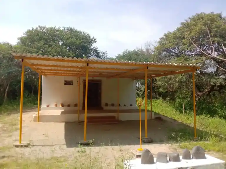 Arulmigu Pattalamman Temple, Varattnapalli - 635120 அருள்மிகு பட்டாளம்மன் திருக்கோயில், வரட்டனப்பள்ளி - 635120, Krishnagiri - Ancient Temple Architecture and History Image 2