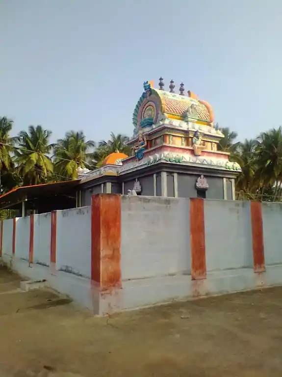 Arulmigu Pattatharasiamman Temple, Kambalapatti - 642007 அருள்மிகு பட்டத்தரசியம்மன் திருக்கோயில், கம்பாலப்பட்டி - 642007, Coimbatore - Ancient Temple Architecture and History Image 2