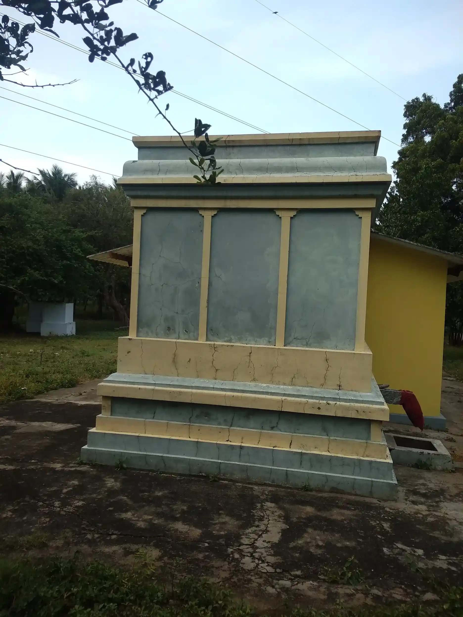 Arulmigu Pattatharasiamman Temple, Thoppampatti - 642120 அருள்மிகு பட்டத்தரசியம்மன் திருக்கோயில், Thoppampatti - 642120, Coimbatore - Ancient Temple Architecture and History Image 4