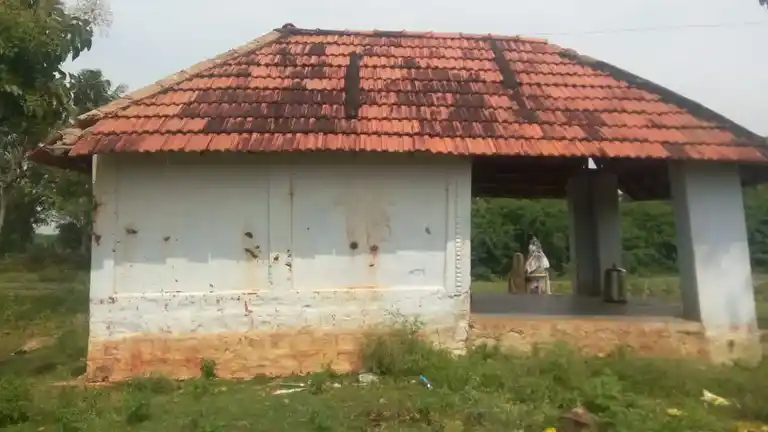 Arulmigu Pattatharasiyamman Temple, Kannivadigapatti - 621305 Arulmigu Pattatharasiyamman Temple, Kannivadigapatti - 621305, Thiruchirappalli - Ancient Temple Architecture and History Image 4