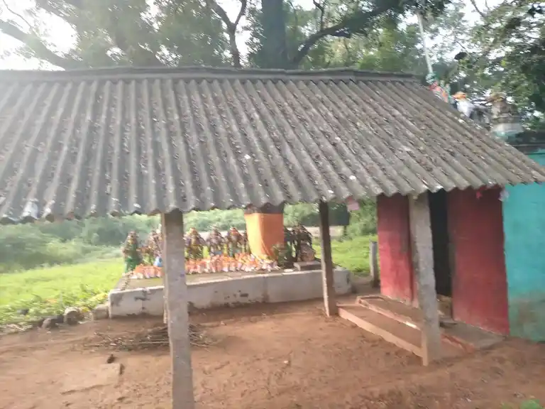 Arulmigu Pattatharasiyamman Temple, Pottapatti - 625103 அருள்மிகு பட்டத்தரசியம்மன் கோயில், Pottapatti - 625103, Madurai - Ancient Temple Architecture and History Image 6