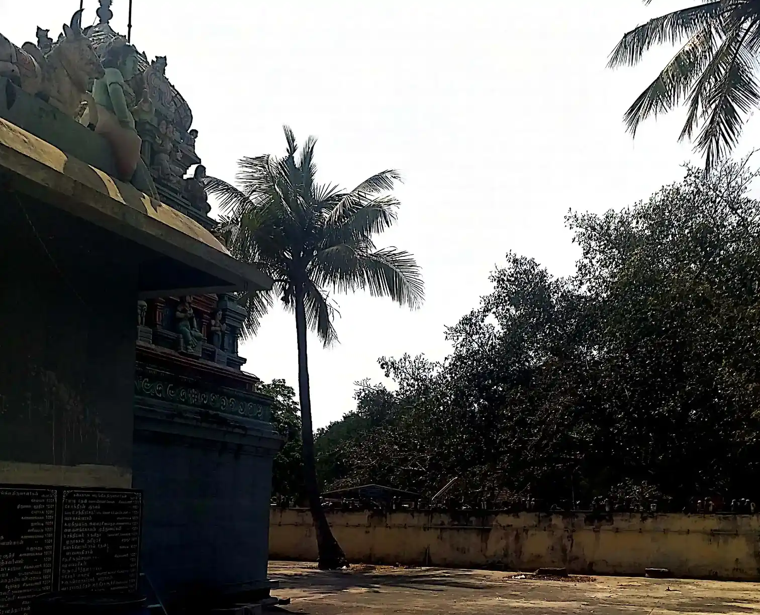 Arulmigu Pattatharasiyamman Temple, Valasapatti - 630410 அருள்மிகு. பட்டத்தரசி அம்மன் திருக்கோயில், Valasapatti - 630410, Sivagangai - Ancient Temple Architecture and History Image 2