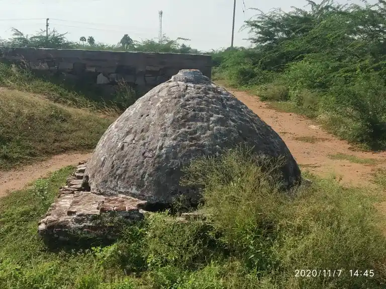 Arulmigu Pattatharasiyamman Temple, Vidathalampatti - 621306 பட்டதரசிஅம்மன், விடத்திலாம்பட்டி, விடத்திலாம்பட்டி - 621306, Thiruchirappalli - Ancient Temple Architecture and History Image 2