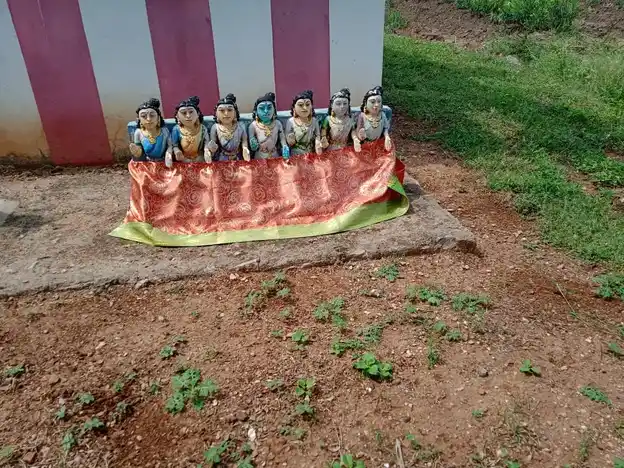 Arulmigu Pattathu Kannimaar Temple, Mallanampatty - 624202 அருள்மிகு பட்டத்து கன்னிமார் திருக்கோயில், Mallanampatty - 624202, Dindigul - Ancient Temple Architecture and History Image 4