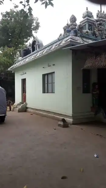 Arulmigu Pattathuarasiamman, Maduriveerai Temple, Thudiyaloor - 641107 அருள்மிகு பட்டத்தரசியம்மன், மதுரைவீரன் திருக்கோயில், Thudiyaloor - 641107, Coimbatore - Ancient Temple Architecture and History Image 4