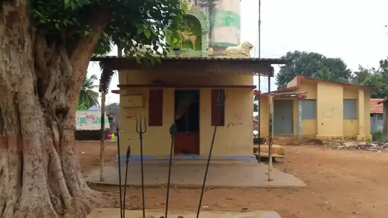 Arulmigu Pattathuarasiamman Temple, Iluppanatham - 641302 Arulmigu Pattathuarasiamman Temple, அன்னுர், Iluppanatham - 641302, Coimbatore - Ancient Temple Architecture and History Image 2