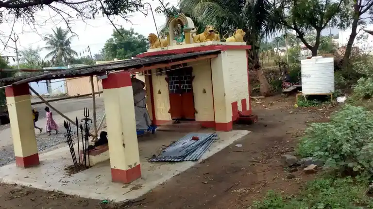 Arulmigu Pattathuarasiamman Temple, Therukupalayam, Chinnathadagam - 641018 அருள்மிகு பட்டத்தரசியம்மன் திருக்கோயில், Therukupalayam, Chinnathadagam - 641018, Coimbatore - Ancient Temple Architecture and History Image 3