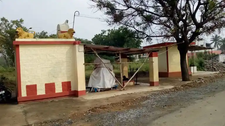 Arulmigu Pattathuarasiamman Temple, Therukupalayam, Chinnathadagam - 641018 அருள்மிகு பட்டத்தரசியம்மன் திருக்கோயில், Therukupalayam, Chinnathadagam - 641018, Coimbatore - Ancient Temple Architecture and History Image 4