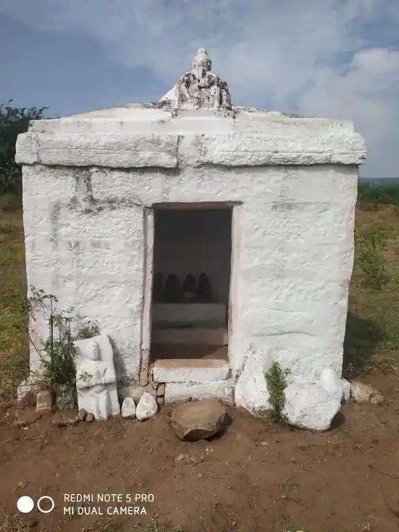 Arulmigu Pattimarsamy Temple, Vandikaranur - 642123 அருள்மிகு பட்டிமார்சாமி திருக்கோயில், வண்டிக்காரனுர் - 642123, Coimbatore - Ancient Temple Architecture and History Image 2
