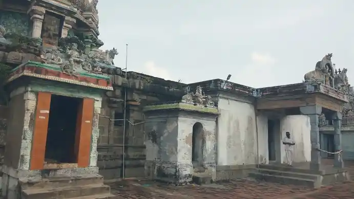 Arulmigu Paulvanna Nadhasamy Temple, Thirukazhipalai - 608002 அருள்மிகு பால்வண்ணநாதசுவாமி திருக்கோயில், சிவபுரி, திருக்கழிப்பாலை - 608002, Cuddalore - Ancient Temple Architecture and History Image 2