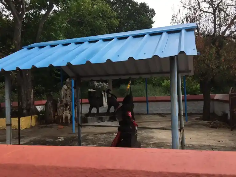 Arulmigu Pazhamalaikaruppanar Temple, Bommanapadi - 621104