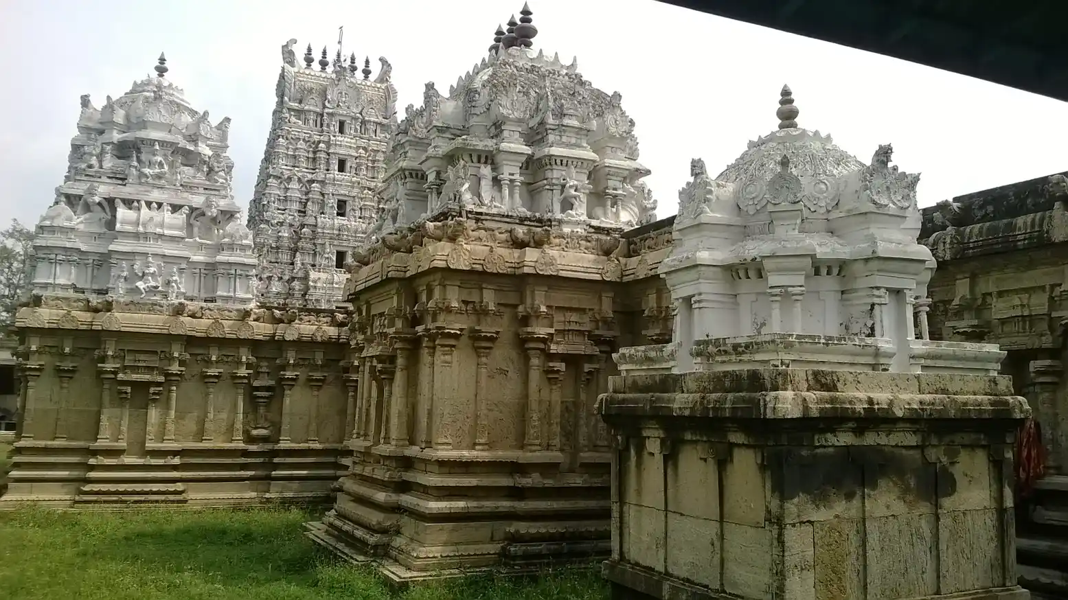 Arulmigu Pazhampathinathasamy Temple, Velimuthi - 630302 அருள்மிகு பழம்பதிநாதசுவாமி திருக்கோயில், Velimuthi - 630302, Sivagangai - Ancient Temple Architecture and History Image 4