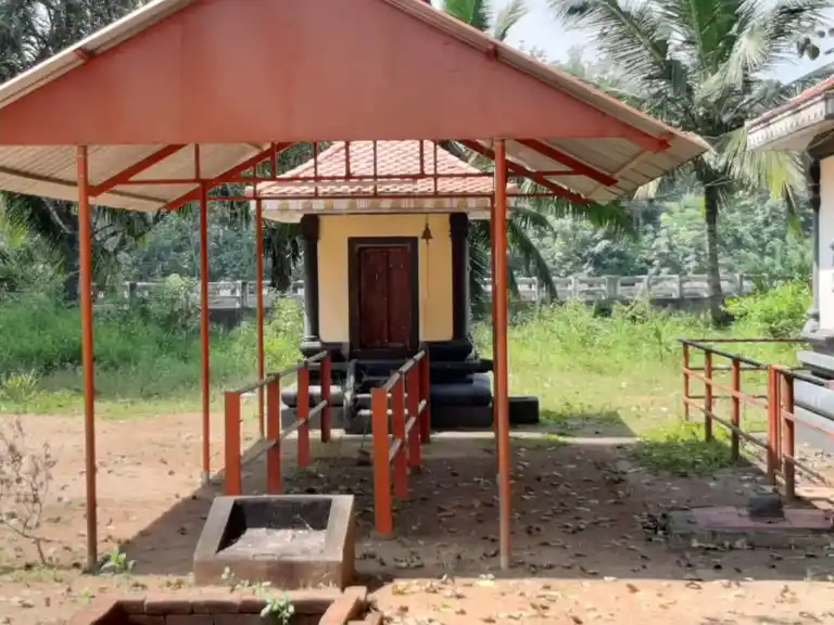 Arulmigu Pechiammantemple, Dam, Pechiparai - 629161 அருள்மிகு பேச்சியம்மன் திருக்கோயில், Dam, Pechiparai - 629161, Kanyakumari - Ancient Temple Architecture and History Image 6