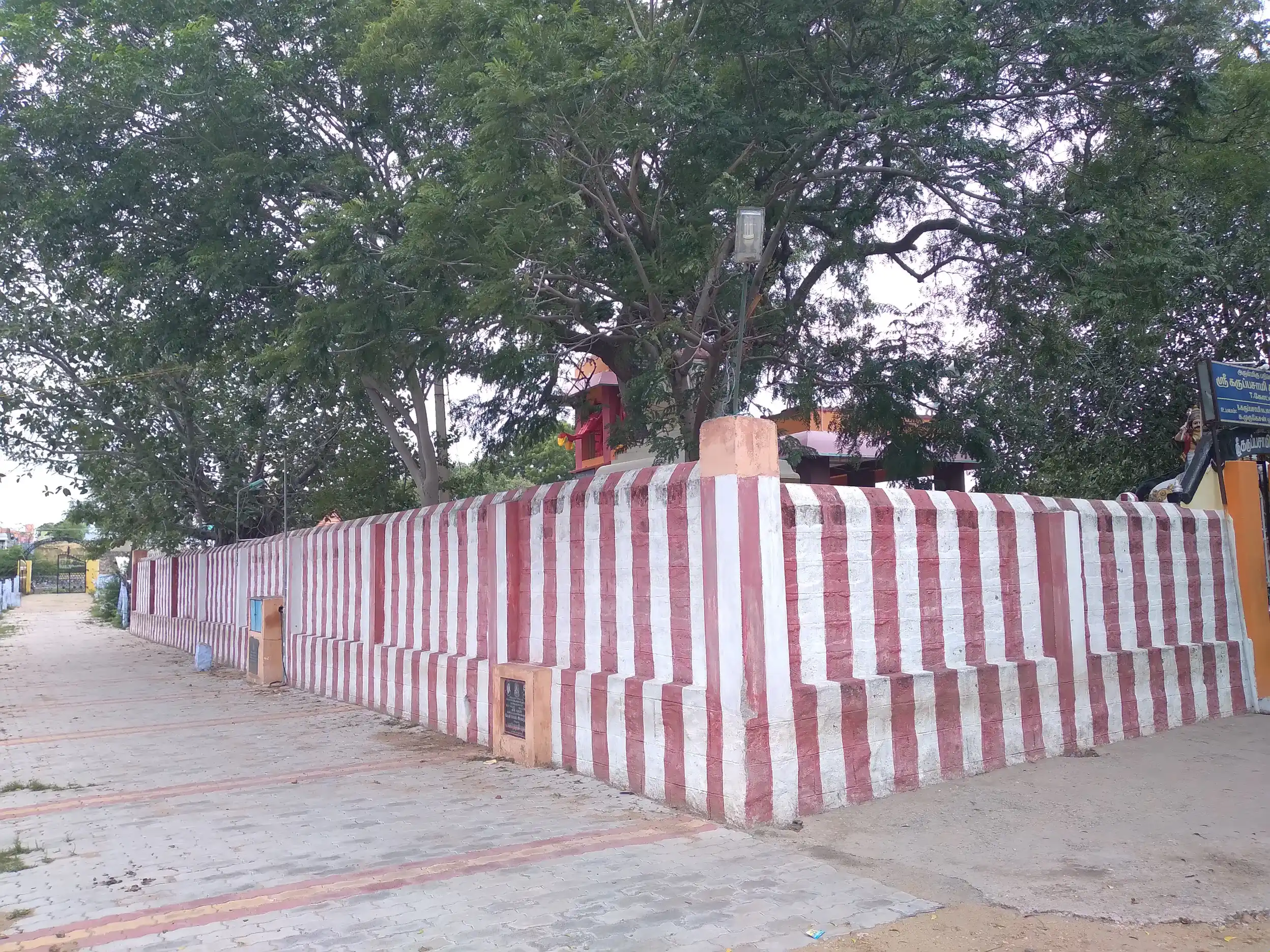 Arulmigu Pechiyudaiya Ayyanar Temple, Near Kanmai, Thayilpatti - 626128 அருள்மிகு பேச்சியுடைய அய்யனார் திருக்கோயில், கண்மாய் அருகில், தாயில்பட்டி - 626128, Virudhunagar - Ancient Temple Architecture and History Image 3