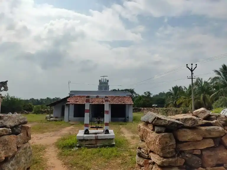 Arulmigu Pedari Pongaliamman Temple, Kunnamalai - 637203 அருள்மிகு பிடாரி பொங்காளியம்மன் திருக்கோயில், Kunnamalai - 637203, Namakkal - Ancient Temple Architecture and History Image 2