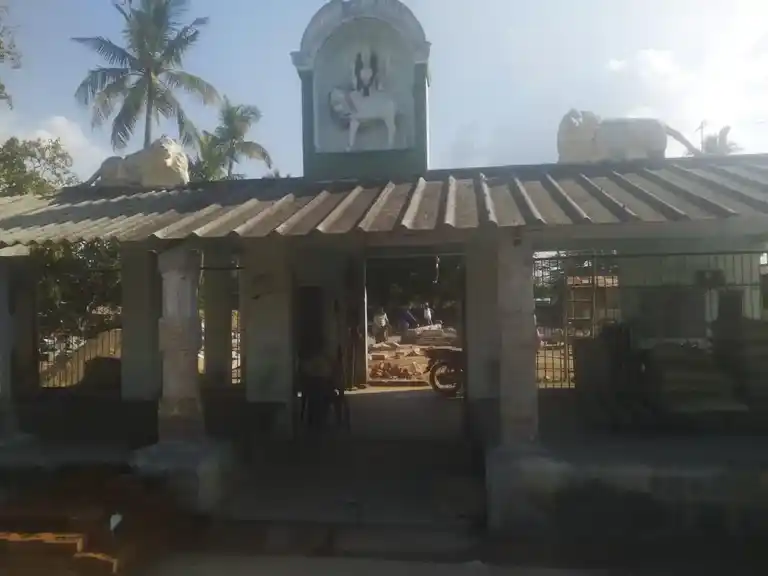 Arulmigu Pedariyamman Temple, Manavasi - 639108 அருள்மிகு பிடாரிஅம்மன் திருக்கோயில், Manavasi - 639108, Karur - Ancient Temple Architecture and History Image 2