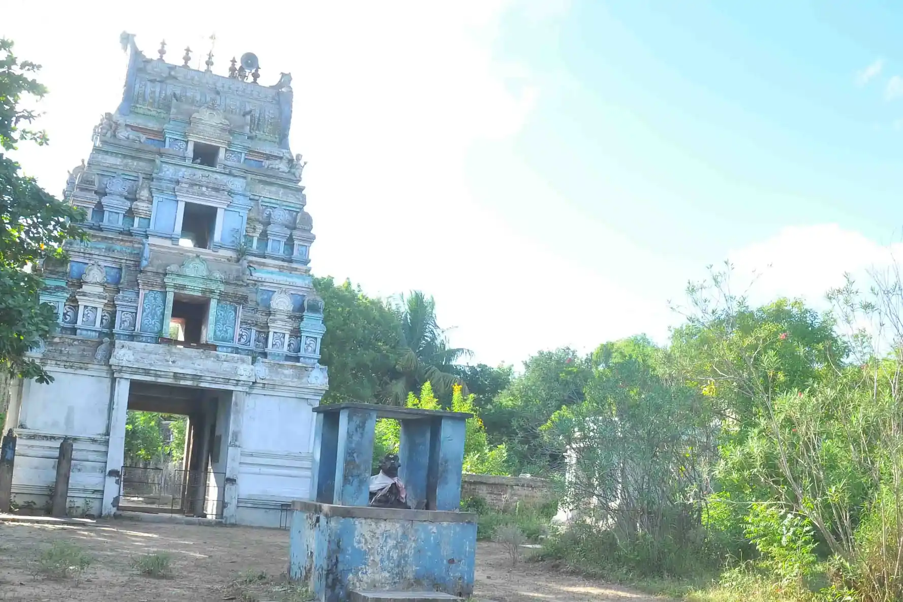 Arulmigu Pemeswarar Temple, Illupur, Illupur - 609308 அருள்மிகு பீமேஸ்வர சுவாமி திருக்கோயில், ஹரிஹரன் கூடல், ஹரிஹரன் கூடல் - 609308, Mayiladuthurai - Ancient Temple Architecture and History Image 3