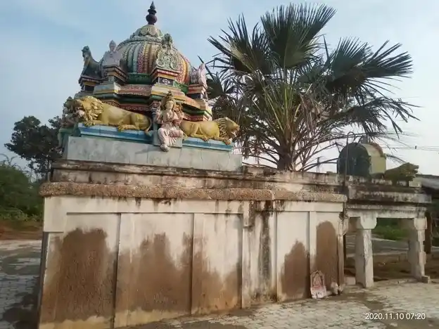 Arulmigu Peraalamman Temple, Killukulavaaypatti - 622201 அருள்மிகு பேராளம்மன் திருக்கோயில், கிள்ளுகுளவாய்பட்டி - 622201, Pudukkottai - Ancient Temple Architecture and History Image 2
