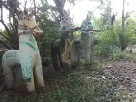 Arulmigu Peraludaiya Ayyanar Temple, Thirukkalampur - 622403 அருள்மிகு பேராளுடைய அய்யனார் திருக்கோயில், Thirukkalampur - 622403, Pudukkottai - Ancient Temple Architecture and History Image 2