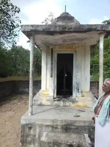 Arulmigu Peramapuriswarar Temple, Seniyaperamur, Seniyaperamur - 613204 அருள்மிகு பிரம்மபுரீஸ்வரர் திருக்கோயில், Seniyaperamur, Seniyaperamur - 613204, Thanjavur - Ancient Temple Architecture and History Image 6