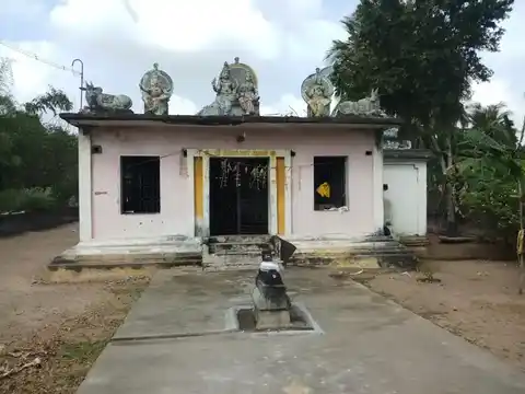 Arulmigu Peramapuriswarar Temple, Seniyaperamur, Seniyaperamur - 613204 அருள்மிகு பிரம்மபுரீஸ்வரர் திருக்கோயில், Seniyaperamur, Seniyaperamur - 613204, Thanjavur - Ancient Temple Architecture and History Image 9