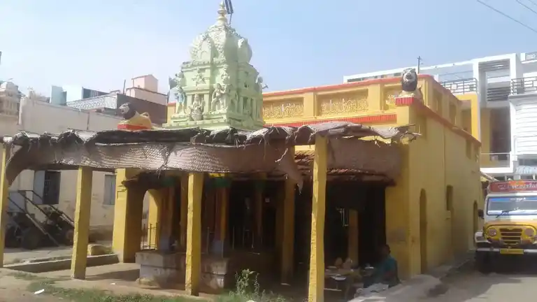 Arulmigu Periamariamman Temple, Edappady - 637101 Arulmigu Periamariamman Temple, Edappady - 637101, Salem - Ancient Temple Architecture and History Image 3