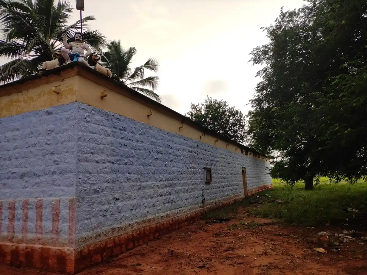 Arulmigu Periamman Temple, Nariyuthu - 624215 அருள்மிகு பெரியம்மன் திருக்கோயில், Nariyuthu - 624215, Dindigul - Ancient Temple Architecture and History Image 2